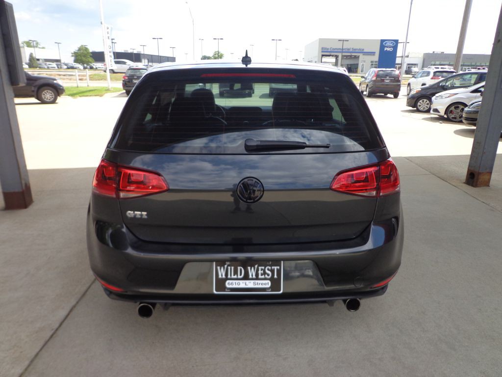 2015 Volkswagen GTI Image 5