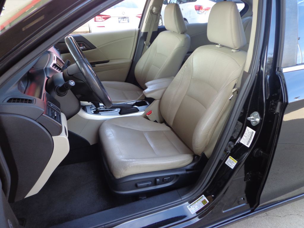 2013 Honda Accord Image 14