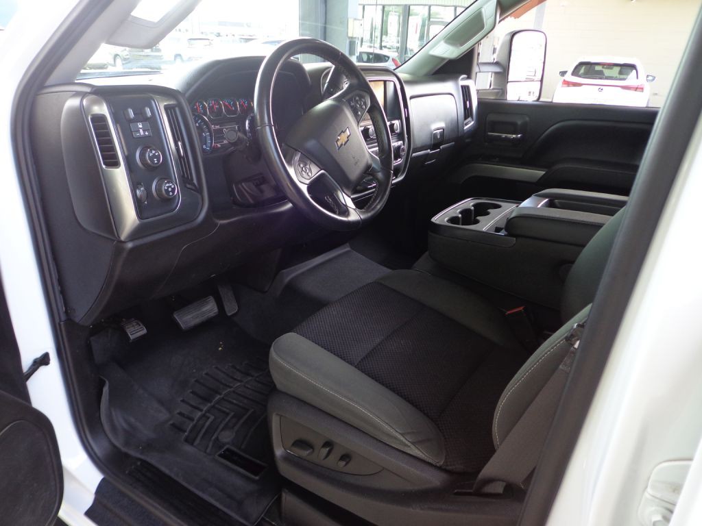 2015 Chevrolet Silverado 1500 Image 18