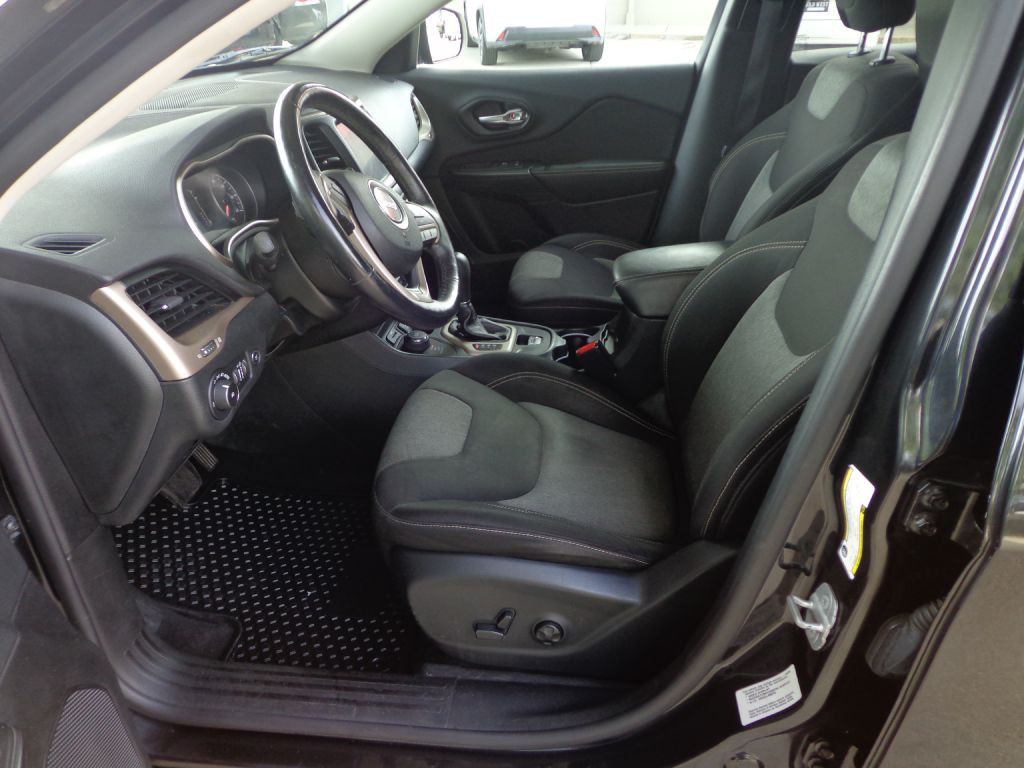 2014 Jeep Cherokee Image 13
