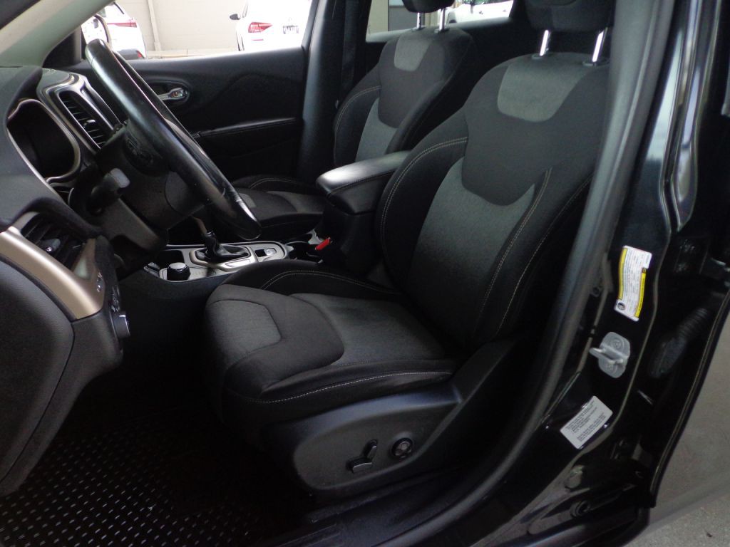 2014 Jeep Cherokee Image 14
