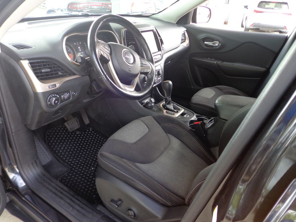 2014 Jeep Cherokee Image 15