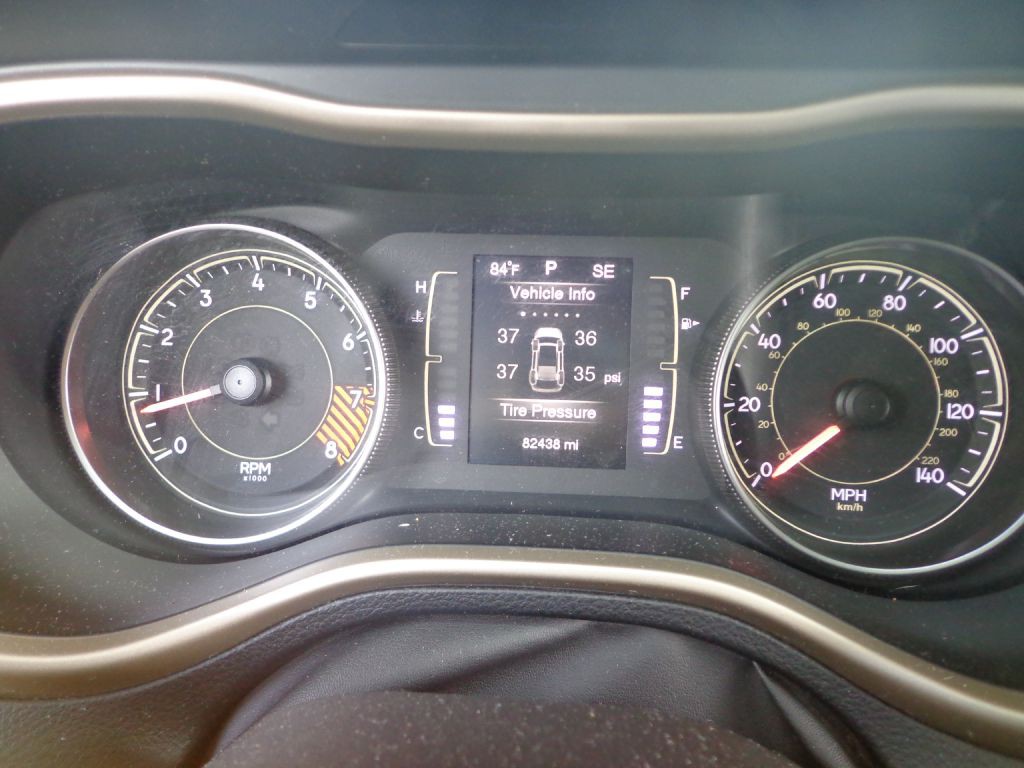 2014 Jeep Cherokee Image 26