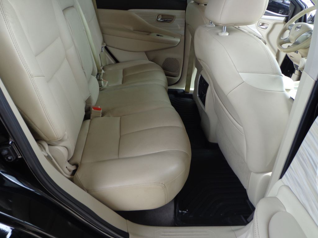 2017 Nissan Murano Image 19