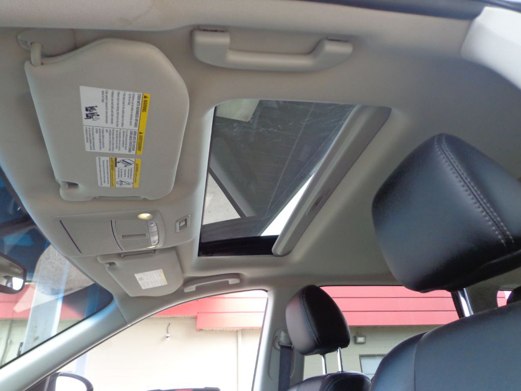 2015 Nissan Pathfinder Image 24