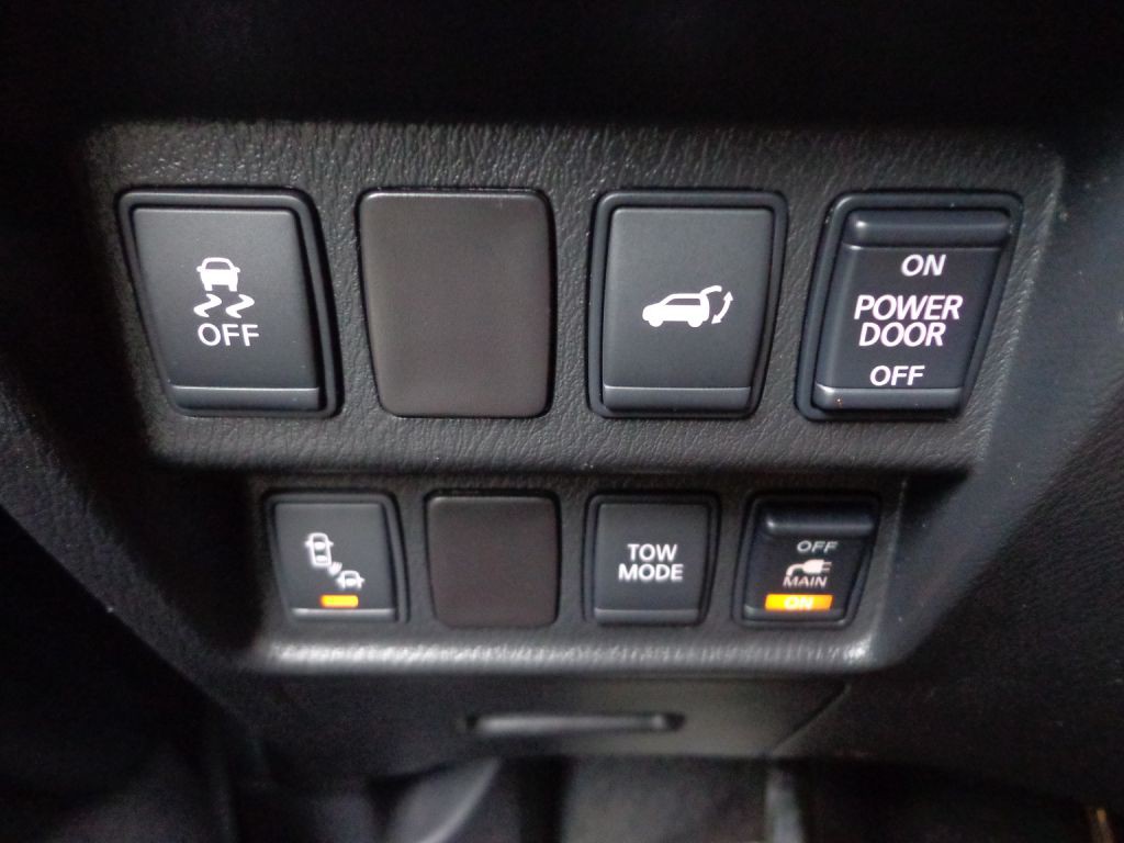 2015 Nissan Pathfinder Image 29