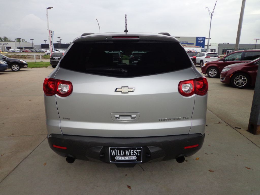 2011 Chevrolet Traverse Image 5