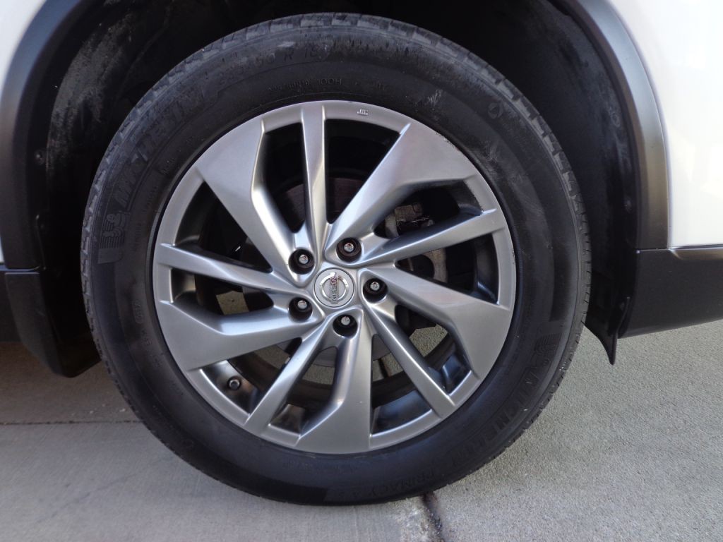 2015 Nissan Rogue Image 9