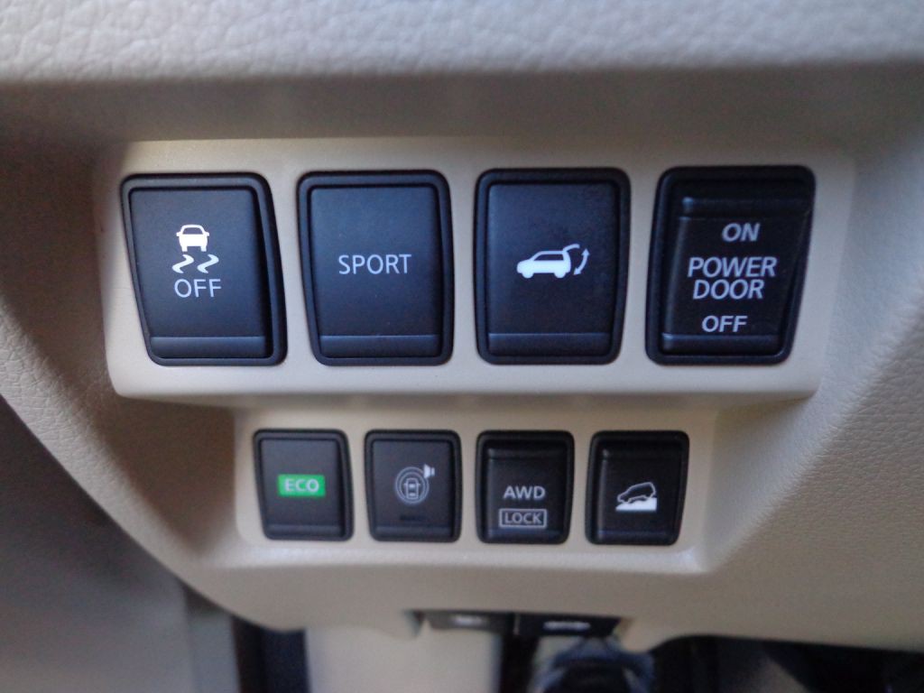 2015 Nissan Rogue Image 27