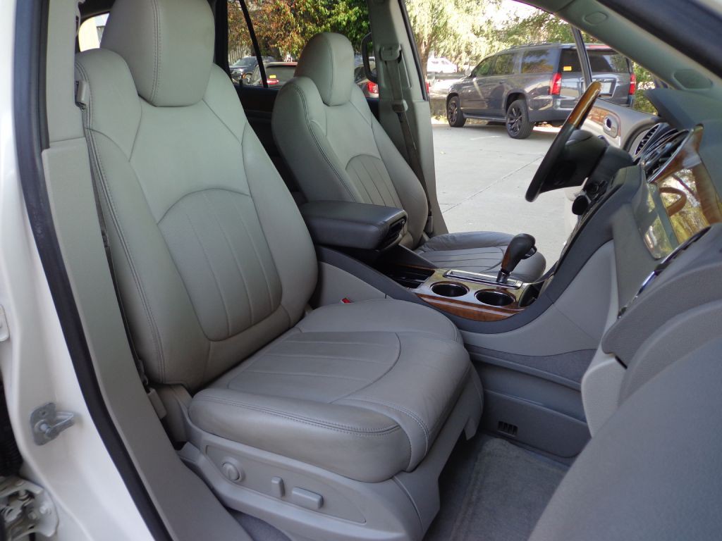 2012 Buick Enclave Image 17
