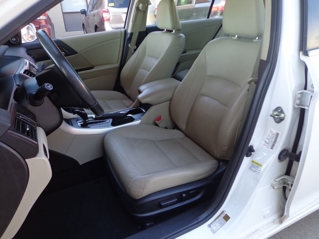 2014 Honda Accord Image 14