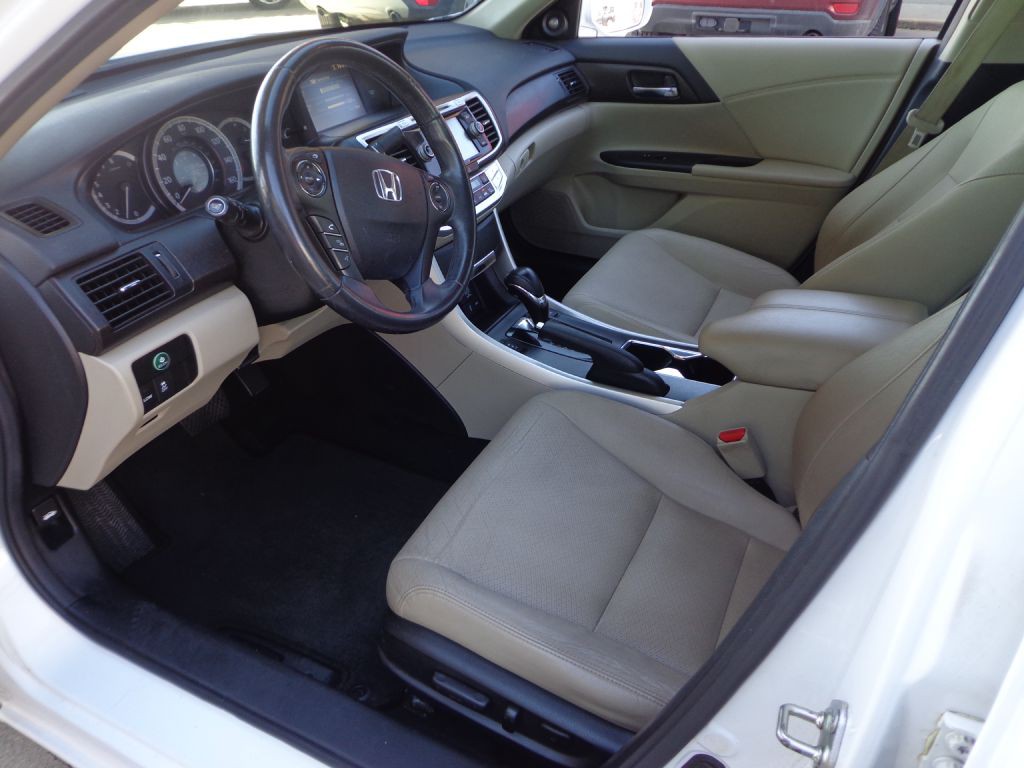 2014 Honda Accord Image 15