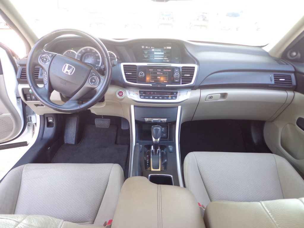 2014 Honda Accord Image 20
