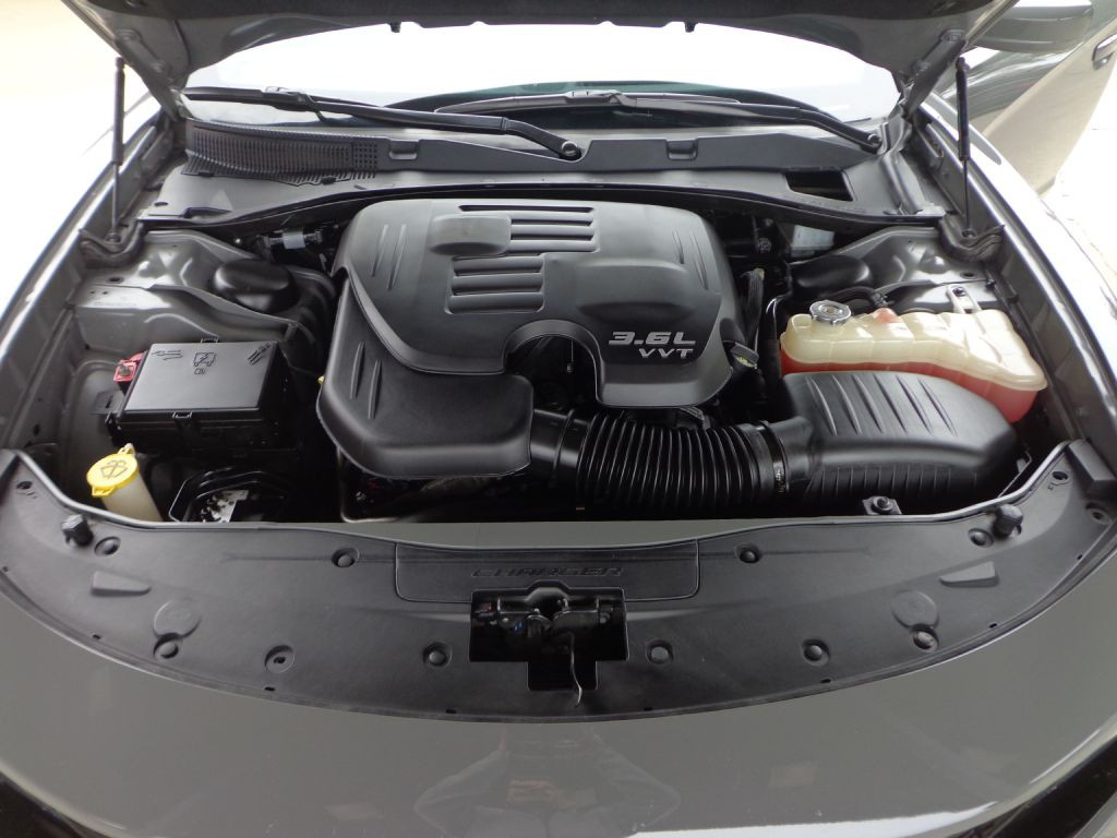 2018 Dodge Charger Image 12