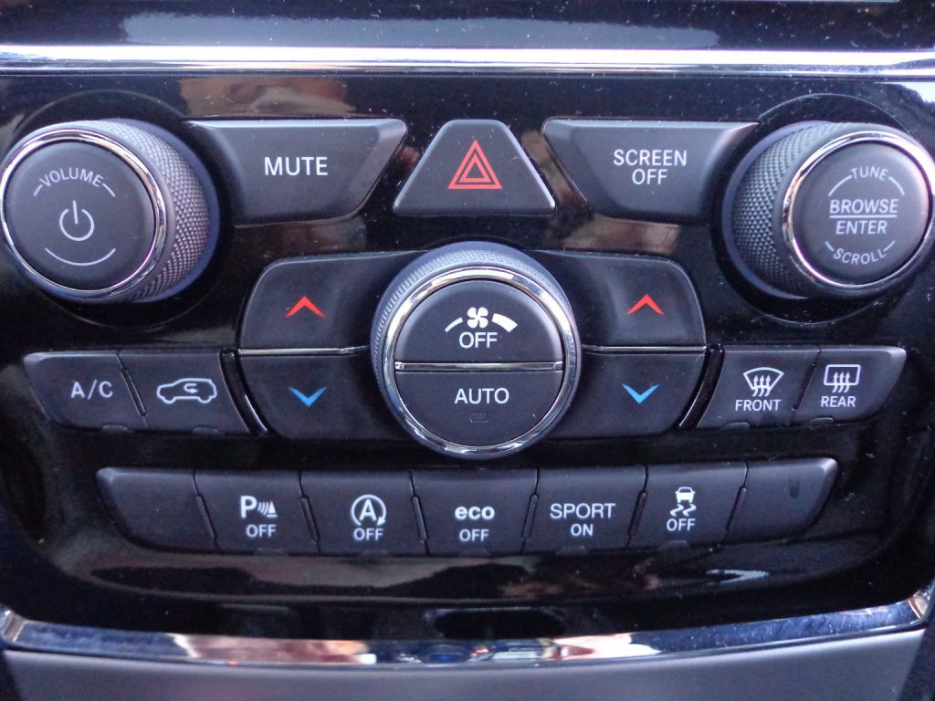2020 Jeep Grand Cherokee Image 24