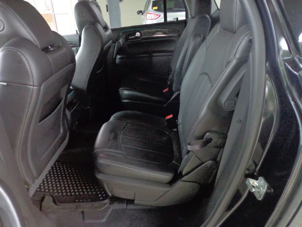 2014 Buick Enclave Image 16