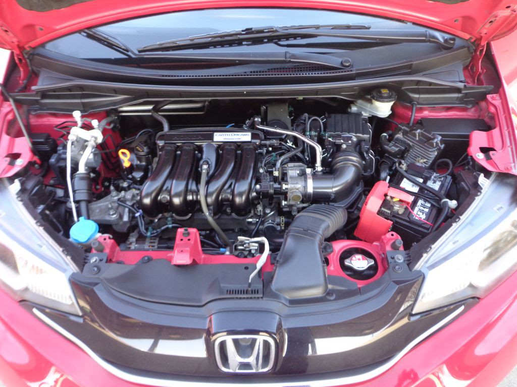 2016 Honda Fit Image 12