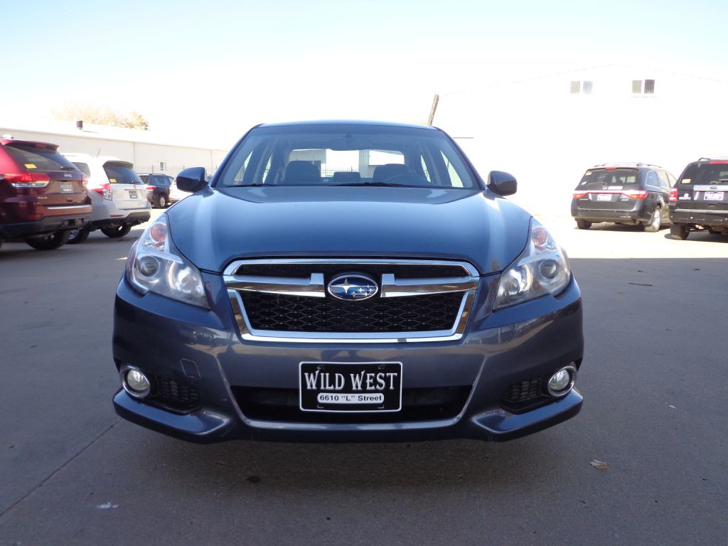 2014 Subaru Legacy Image 2
