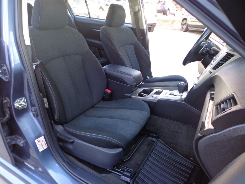 2014 Subaru Legacy Image 13