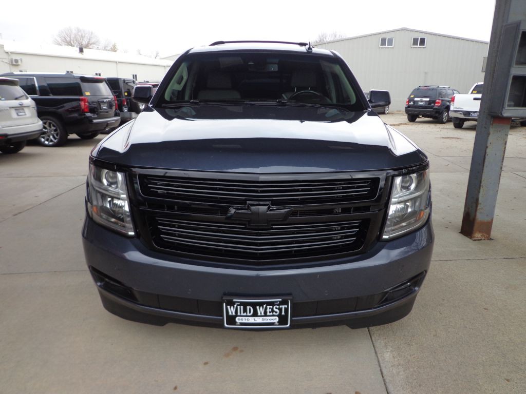 2015 Chevrolet Suburban Image 2