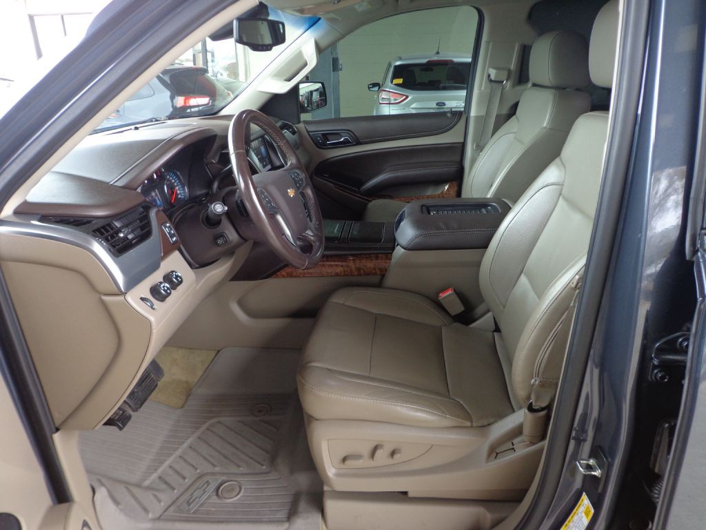 2015 Chevrolet Suburban Image 13