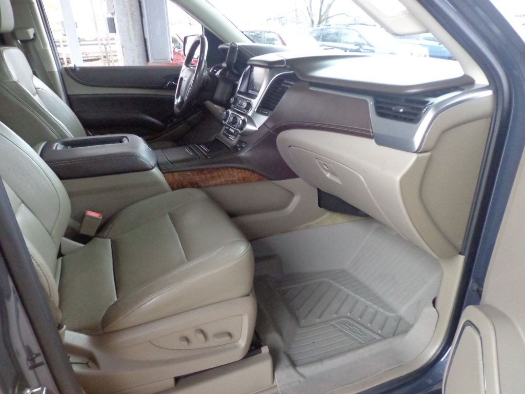 2015 Chevrolet Suburban Image 18