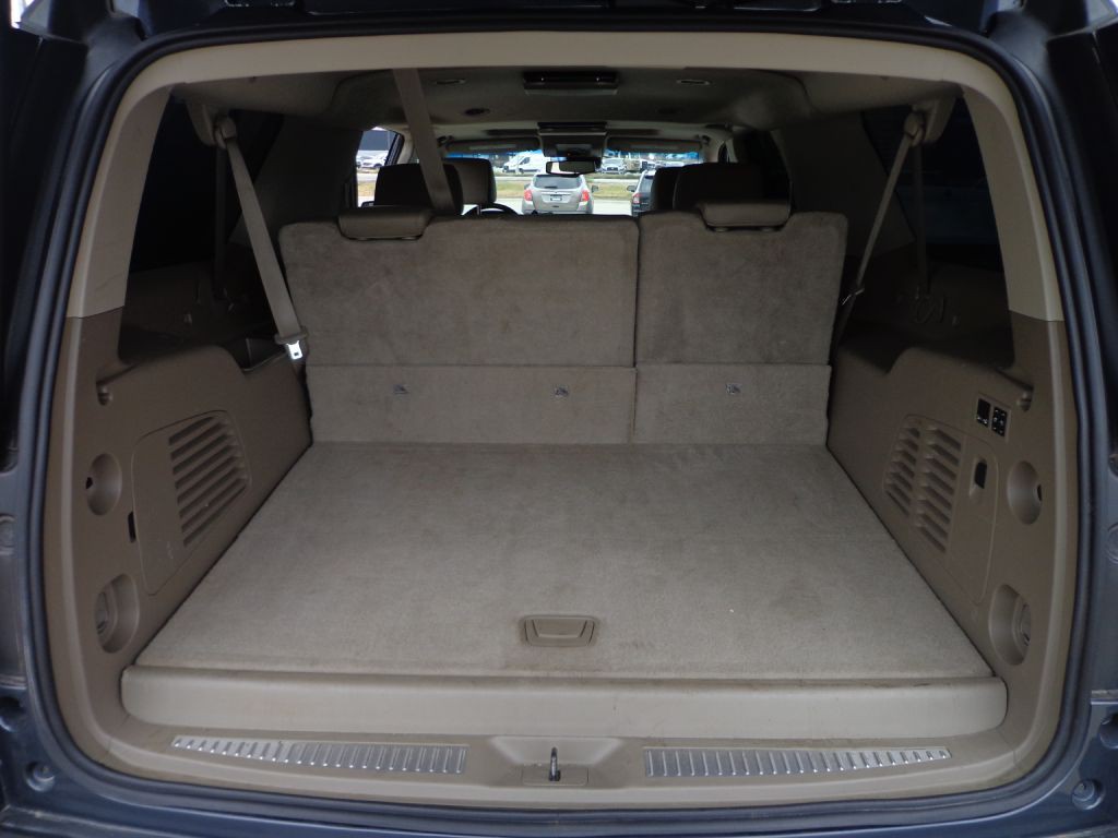 2015 Chevrolet Suburban Image 21