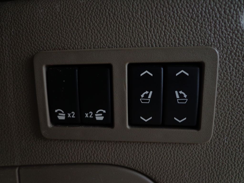 2015 Chevrolet Suburban Image 22