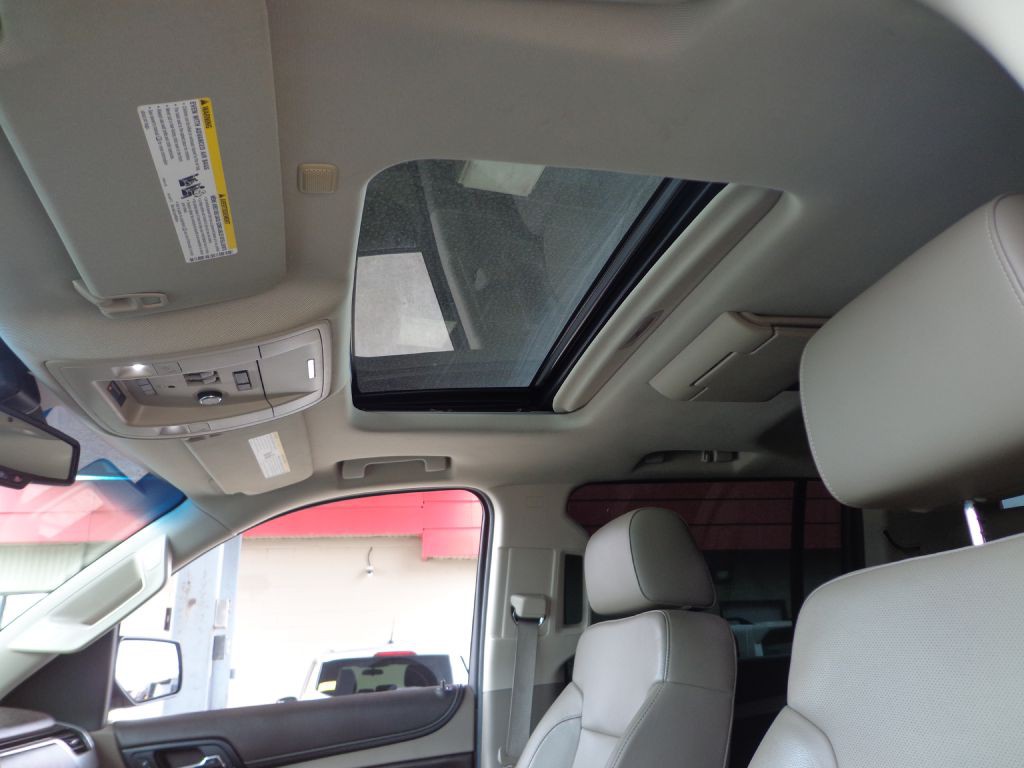 2015 Chevrolet Suburban Image 26