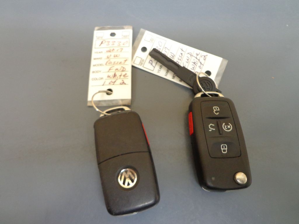 2017 Volkswagen Passat Image 26