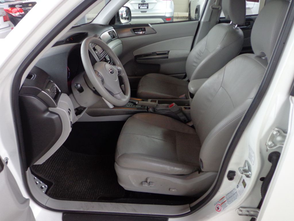 2012 Subaru Forester Image 13