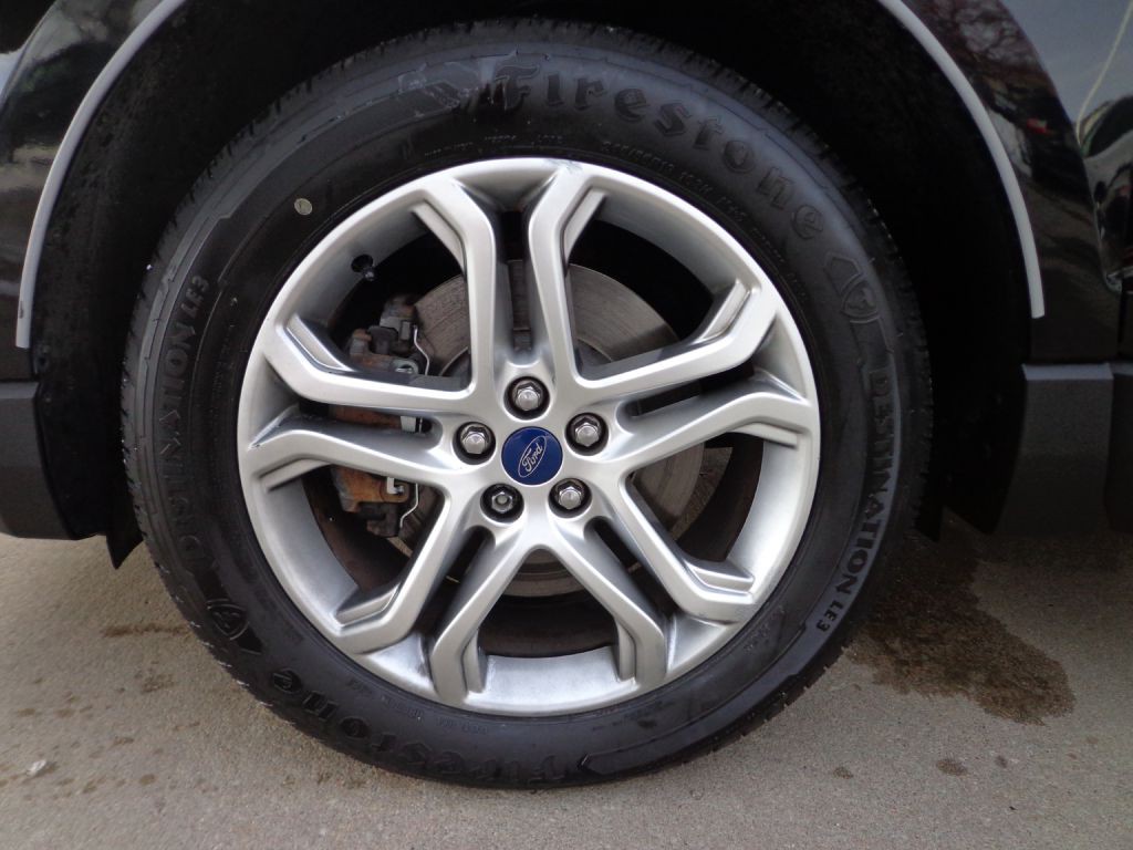 2016 Ford Edge Image 8