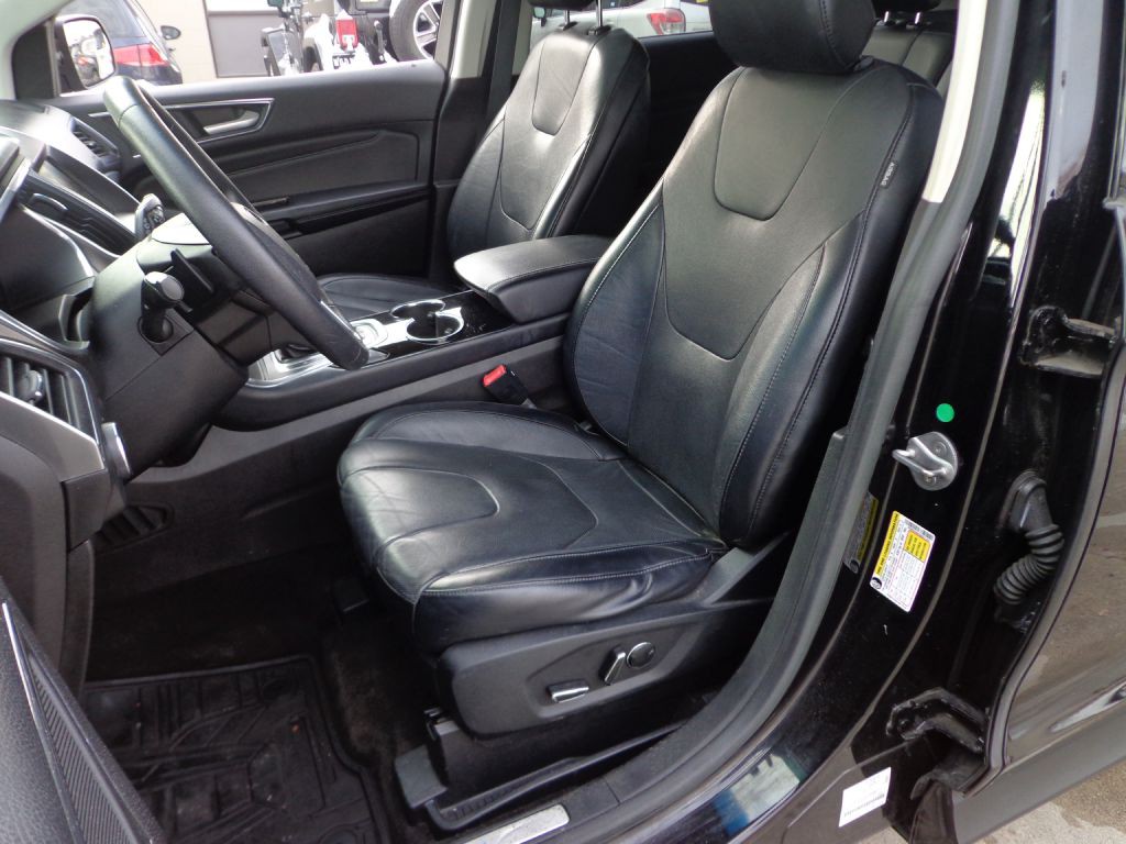 2016 Ford Edge Image 14