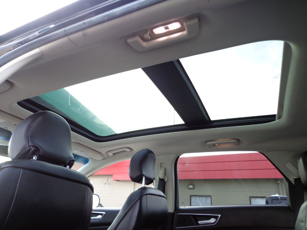 2016 Ford Edge Image 21