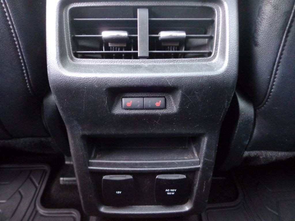 2016 Ford Edge Image 22