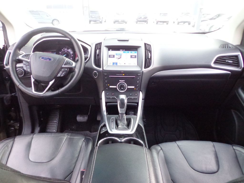 2016 Ford Edge Image 23