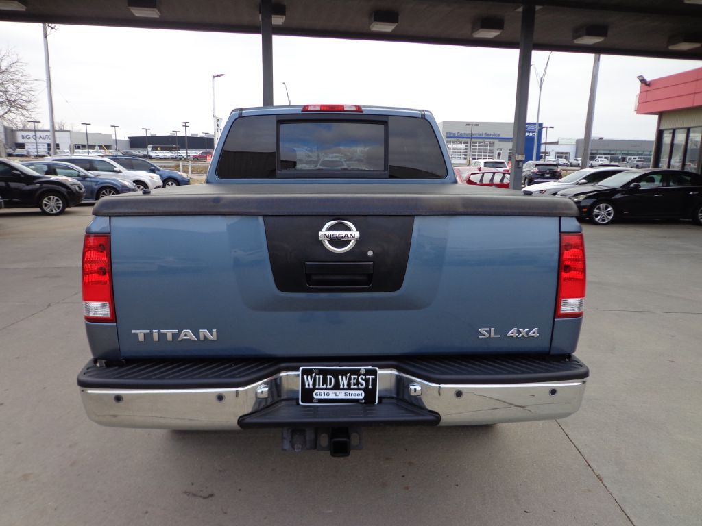 2011 Nissan Titan Image 5