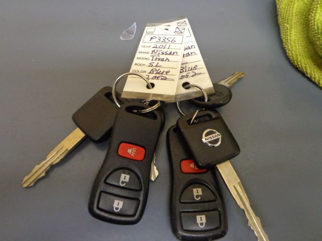 2011 Nissan Titan Image 26