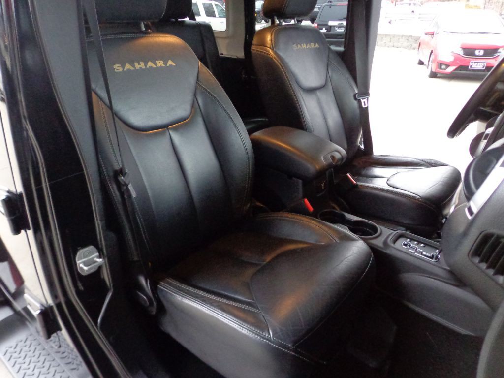 2013 Jeep Wrangler Unlimited Image 17