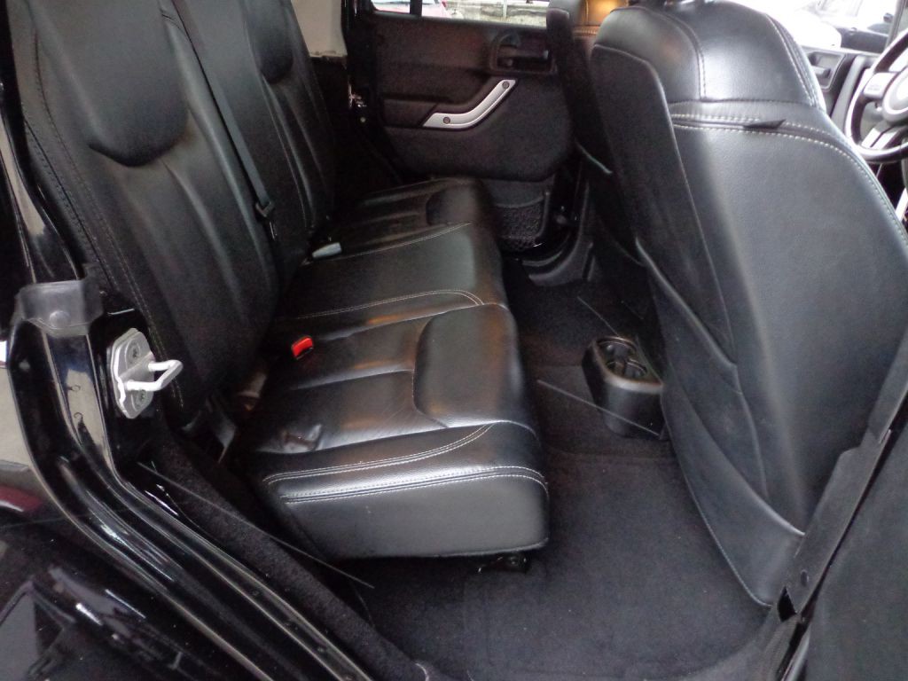 2013 Jeep Wrangler Unlimited Image 19