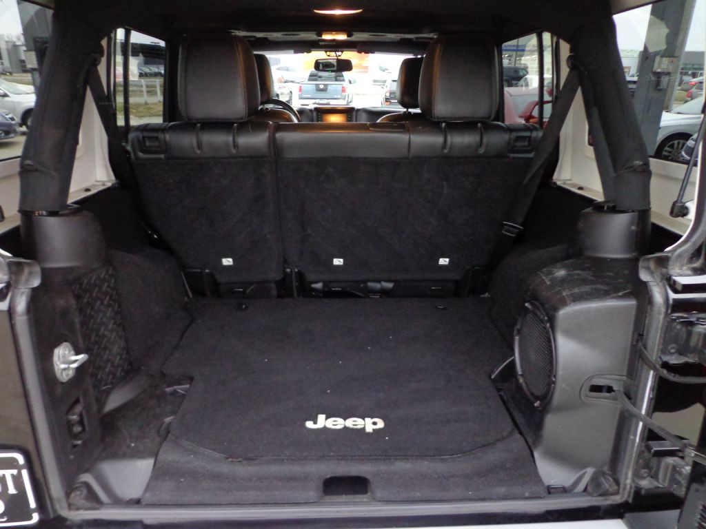 2013 Jeep Wrangler Unlimited Image 20