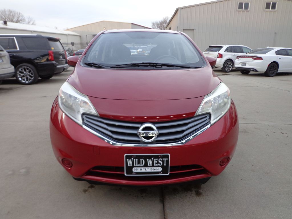 2015 Nissan Versa Image 2