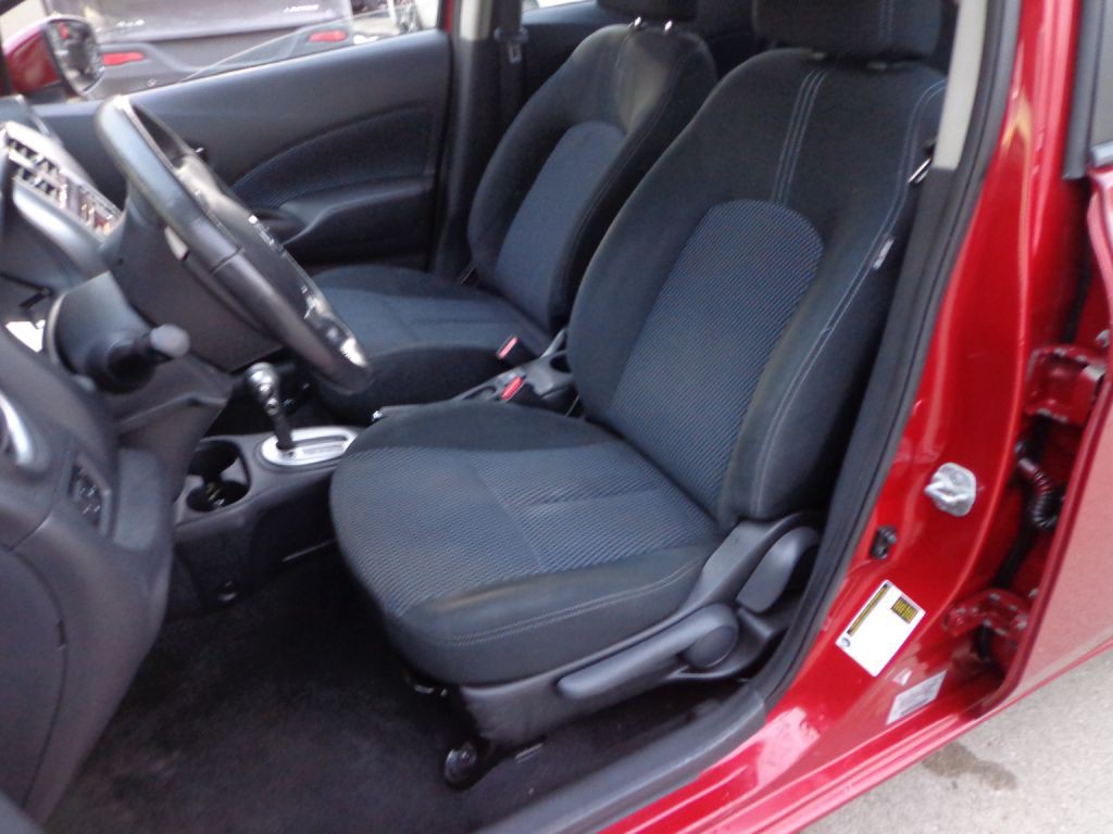 2015 Nissan Versa Image 10