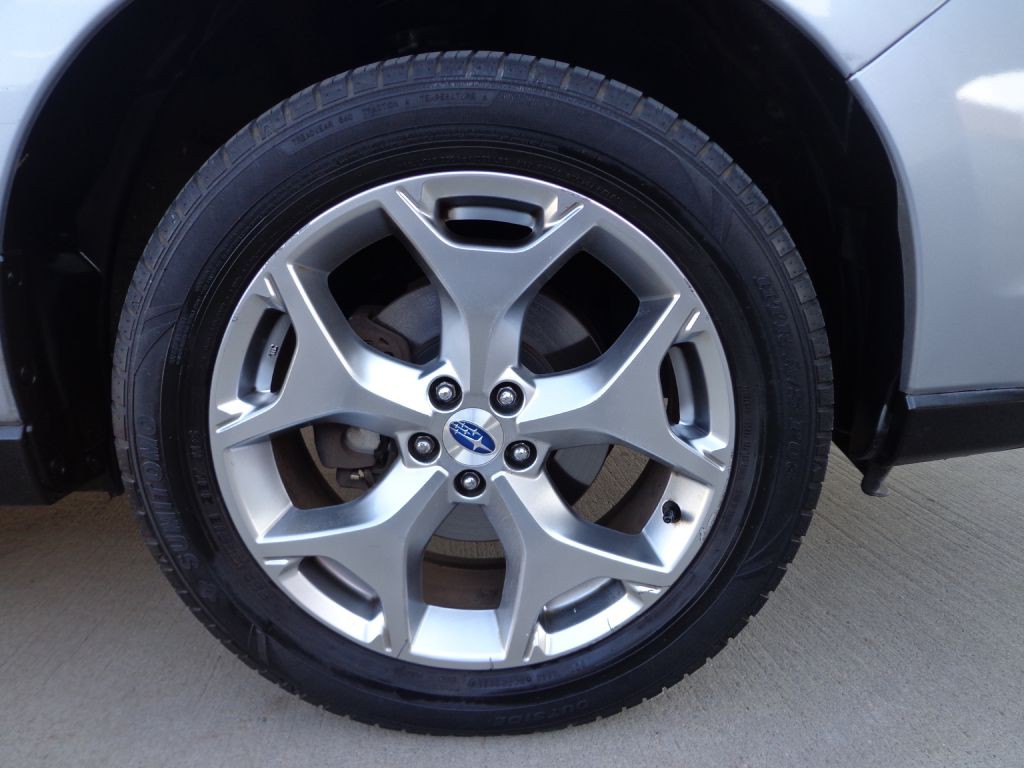 2017 Subaru Forester Image 9