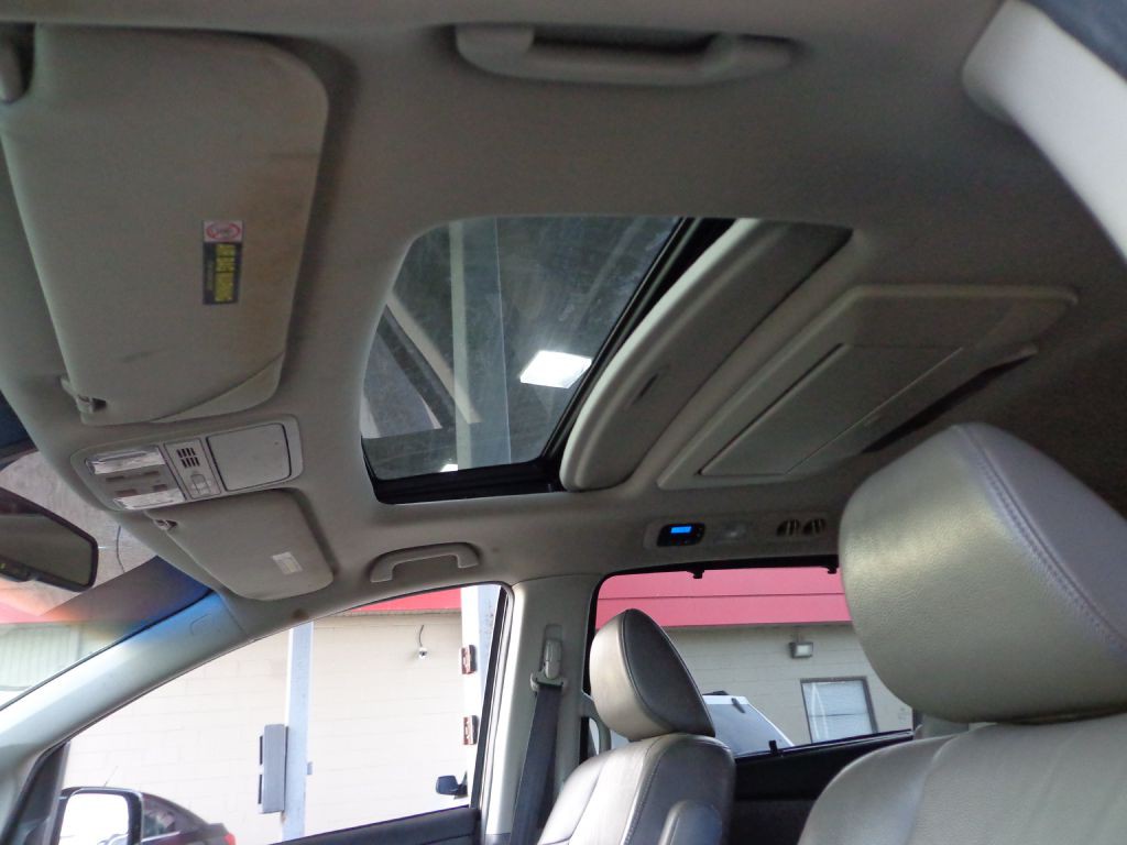 2012 Honda Odyssey Image 24