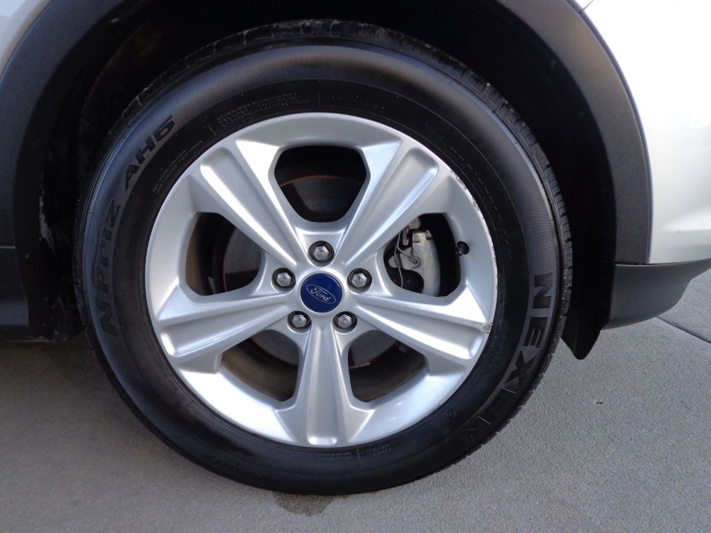 2015 Ford Escape Image 9