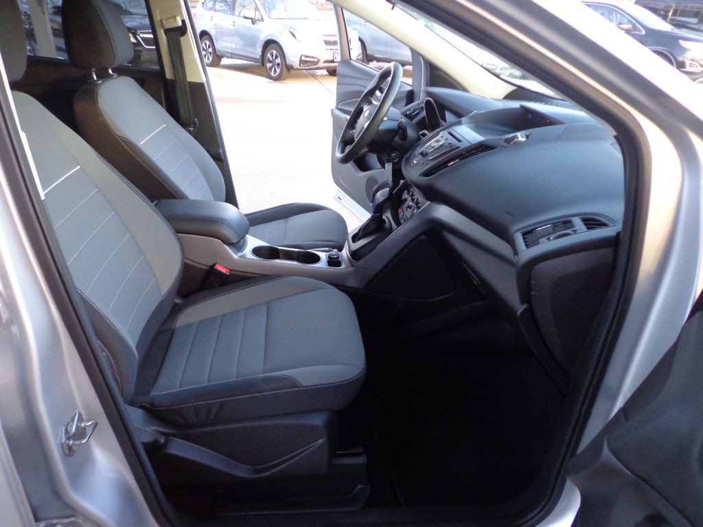 2015 Ford Escape Image 16