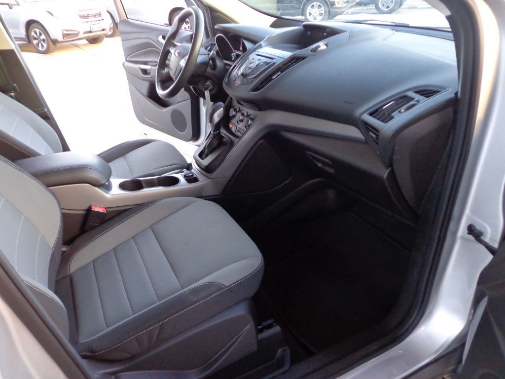 2015 Ford Escape Image 18