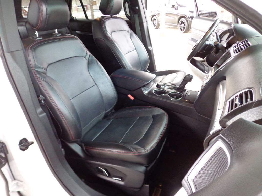 2016 Ford Explorer Image 13