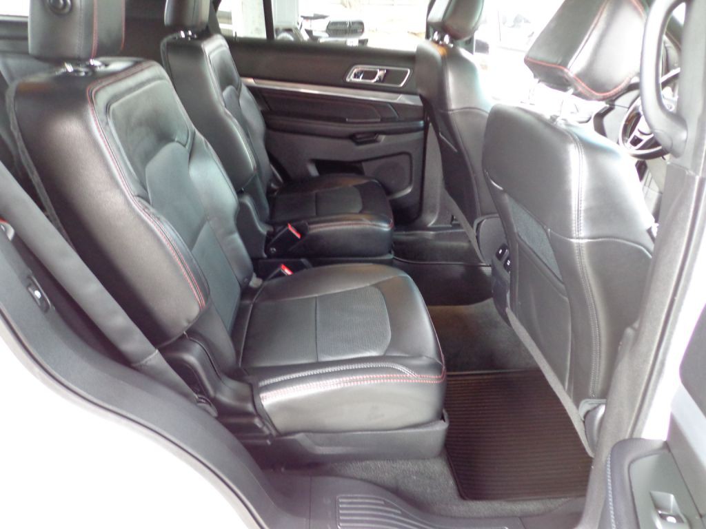 2016 Ford Explorer Image 15